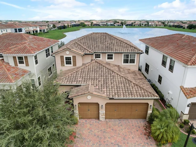 10431 Siddington Drive, Orlando FL 32832