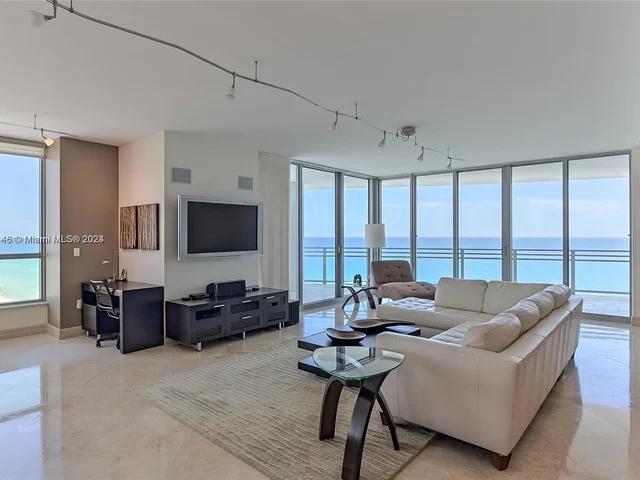 3535 S Ocean # 2102, Hollywood FL 33019