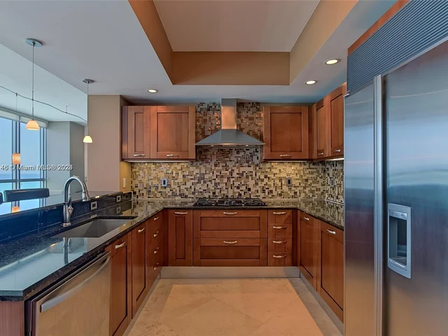 3535 S Ocean # 2102, Hollywood FL 33019