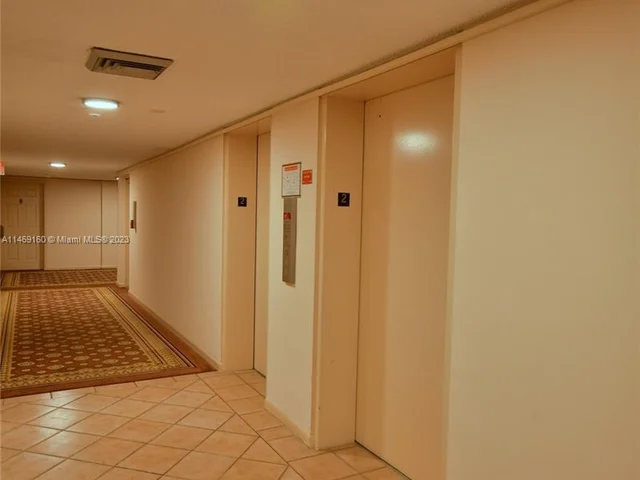 5600 N Flagler Dr # 206, West Palm Beach FL 33407