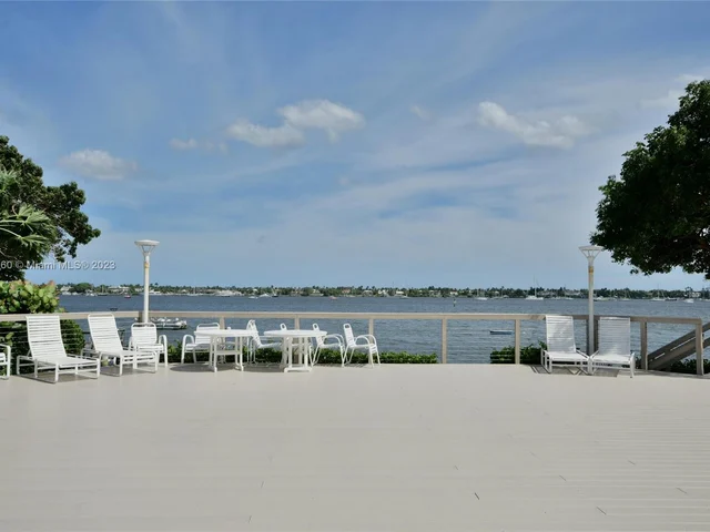 5600 N Flagler Dr # 206, West Palm Beach FL 33407