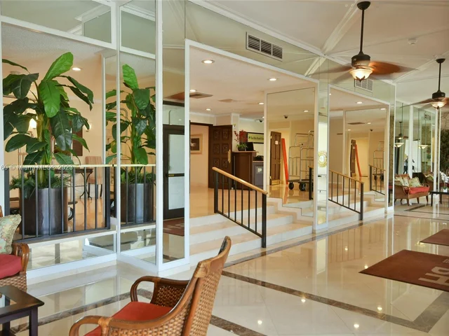 5600 N Flagler Dr # 206, West Palm Beach FL 33407