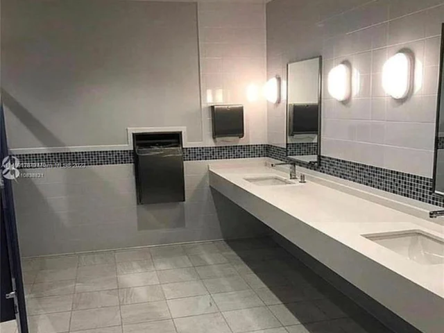 2500 Parkview Dr # 1816, Hallandale Beach FL 33009