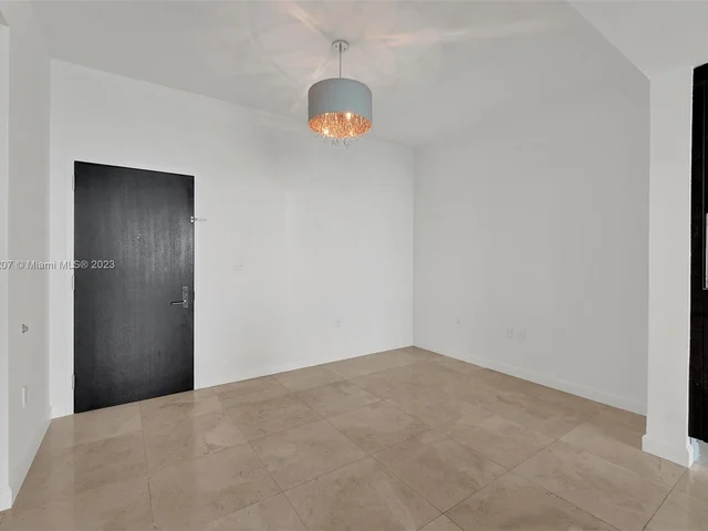 900 Biscayne Blvd # 3204, Miami FL 33132