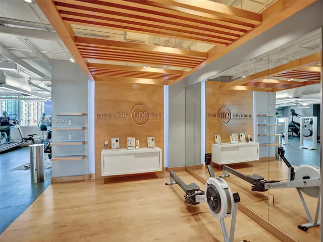 900 Biscayne Blvd # 3204, Miami FL 33132