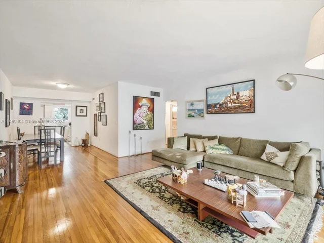 1101 98th St # 5, Bay Harbor Islands FL 33154