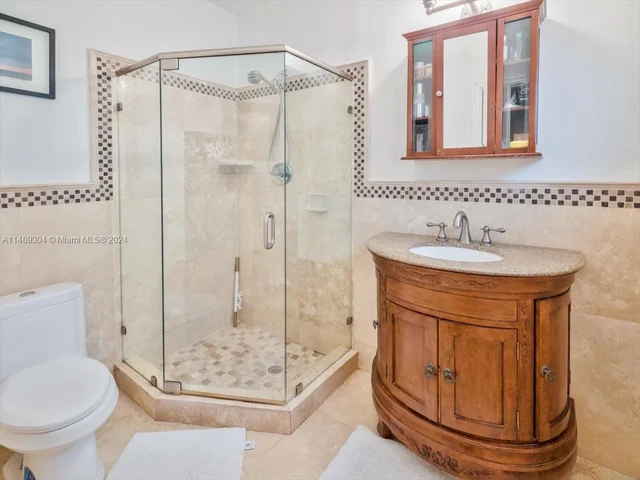 1101 98th St # 5, Bay Harbor Islands FL 33154