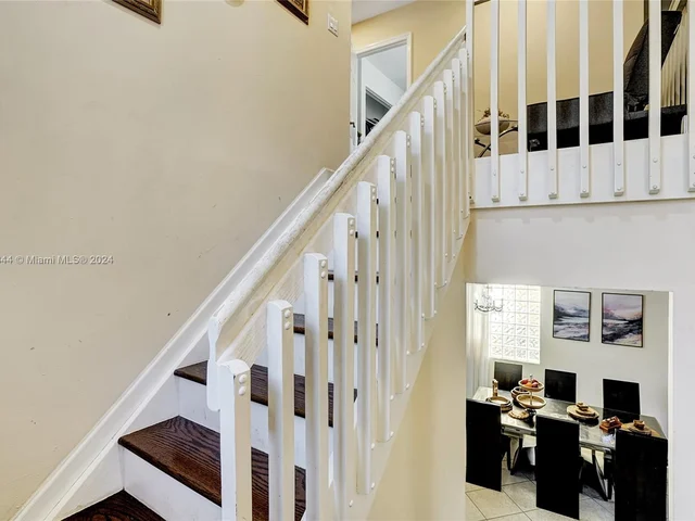 1251 Johnson Ct, Hollywood FL 33019