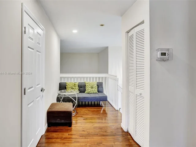 1251 Johnson Ct, Hollywood FL 33019