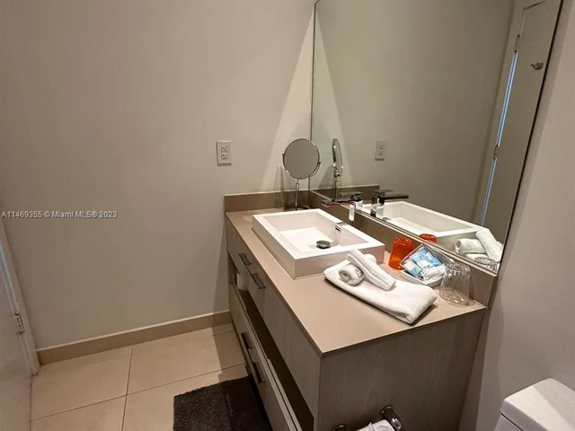 4111 S Ocean Dr # 502, Hollywood FL 33019