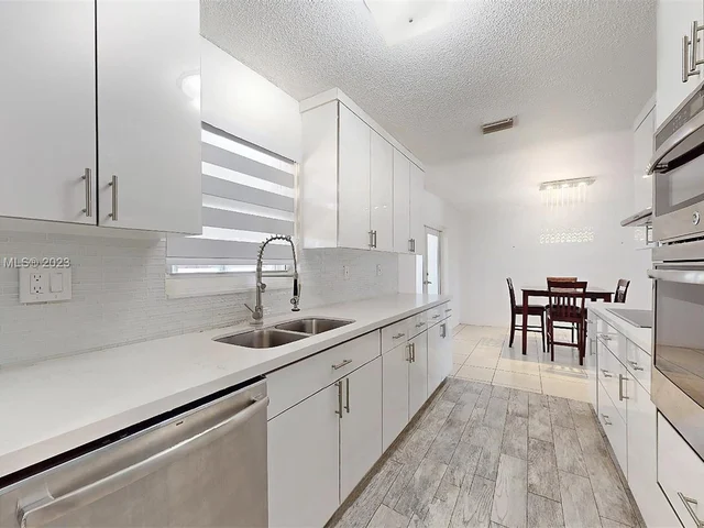 12233 SW 262nd St, Homestead FL 33032