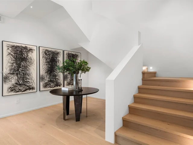 128 Ocean Blvd, Golden Beach FL 33160