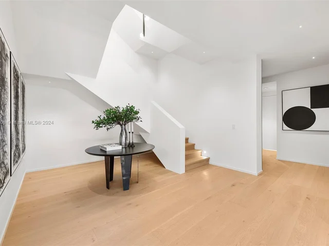 128 Ocean Blvd, Golden Beach FL 33160