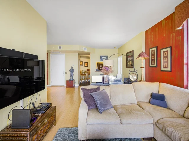 888 Brickell Key Dr # 510, Miami FL 33131