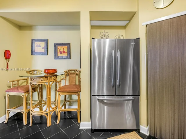 888 Brickell Key Dr # 510, Miami FL 33131