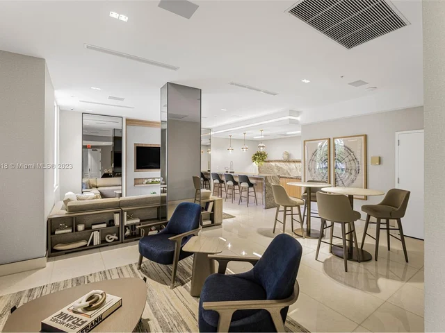 888 Brickell Key Dr # 510, Miami FL 33131