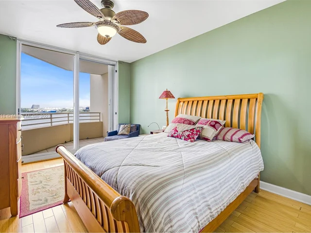 888 Brickell Key Dr # 510, Miami FL 33131