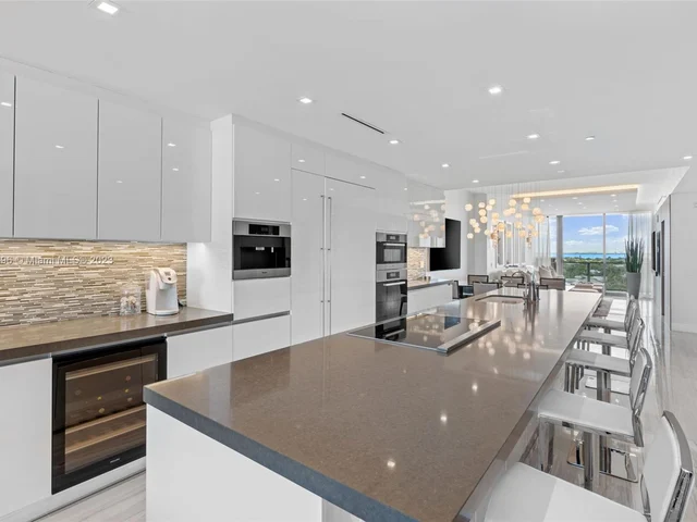 350 Ocean Dr # 1002N, Key Biscayne FL 33149