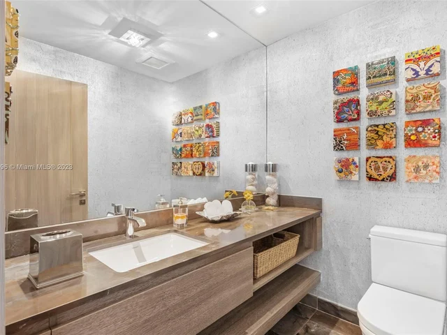 350 Ocean Dr # 1002N, Key Biscayne FL 33149