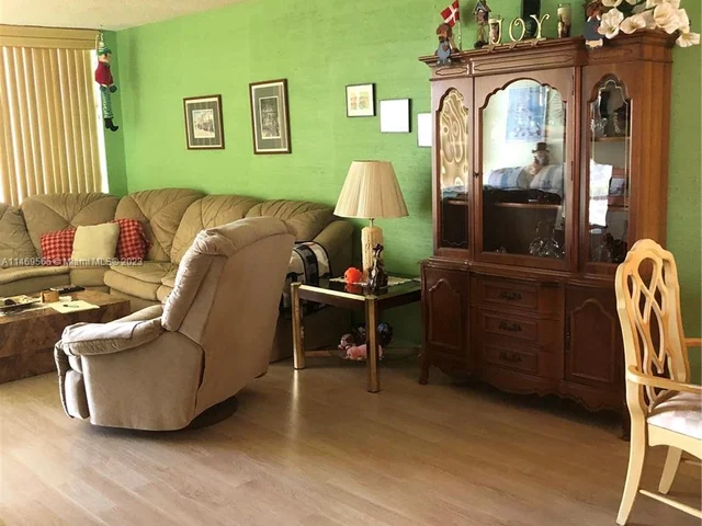 2101 Atlantic Shores Blvd # 512, Hallandale Beach FL 33009