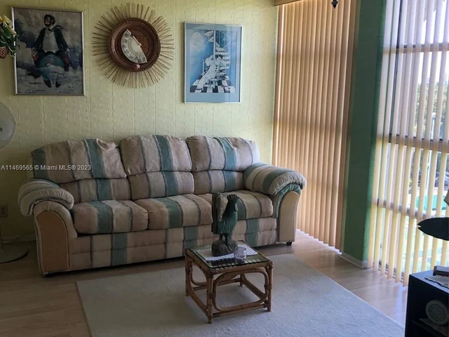 2101 Atlantic Shores Blvd # 512, Hallandale Beach FL 33009