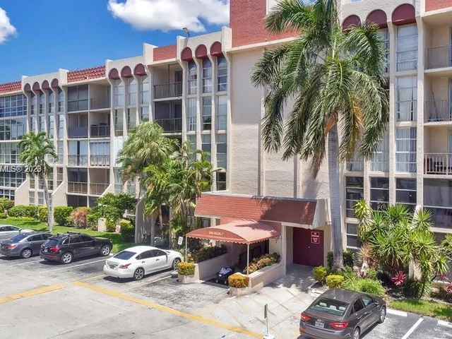 2101 Atlantic Shores Blvd # 512, Hallandale Beach FL 33009