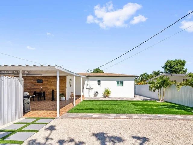 3410 NW 98th St, Miami FL 33147