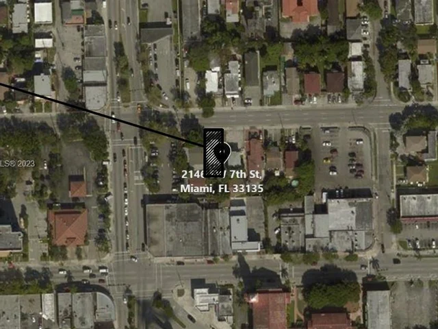 2146 SW 7th St, Miami FL 33135