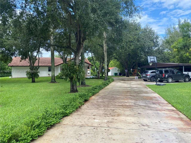 24490 SW 120th Ave, Homestead FL 33032