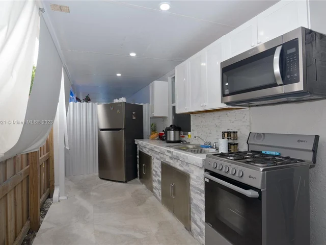 14913 SW 302nd Ter, Homestead FL 33033