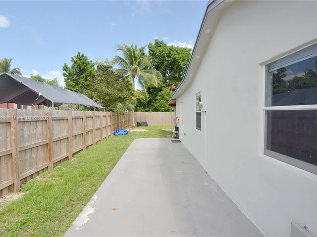 14913 SW 302nd Ter, Homestead FL 33033