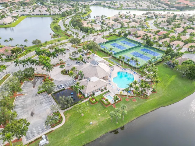 8525 Pine Cay, West Palm Beach FL 33411