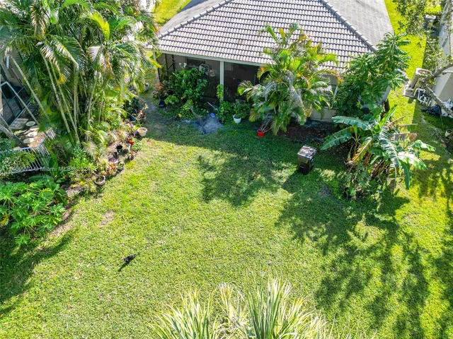 8525 Pine Cay, West Palm Beach FL 33411