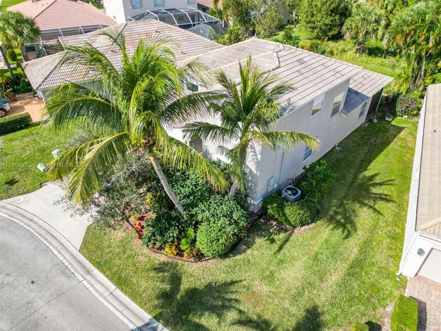 8525 Pine Cay, West Palm Beach FL 33411