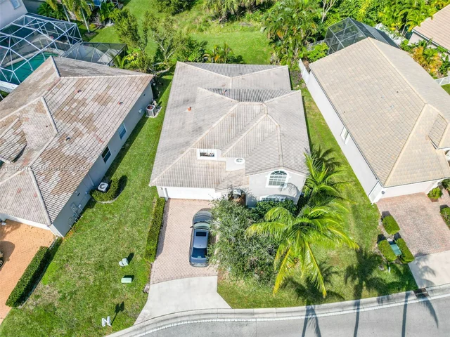 8525 Pine Cay, West Palm Beach FL 33411