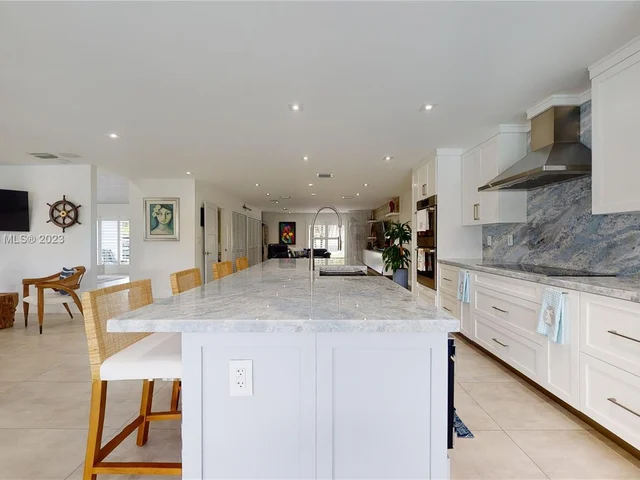 11005 SW 95th St, Miami FL 33176