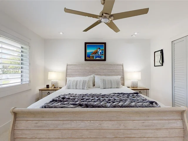 11005 SW 95th St, Miami FL 33176