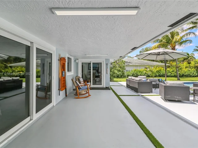 11005 SW 95th St, Miami FL 33176