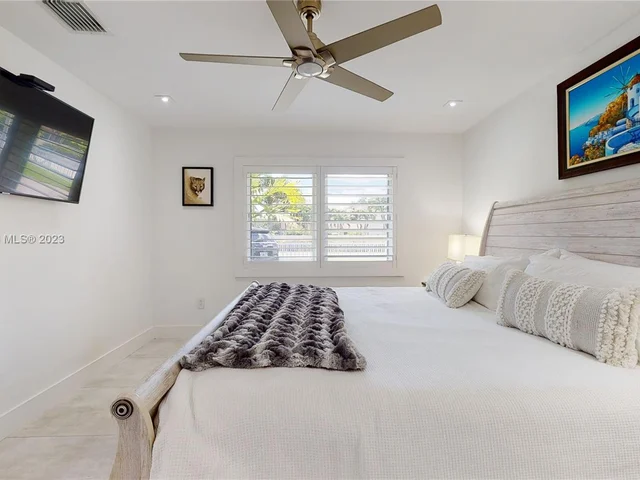 11005 SW 95th St, Miami FL 33176