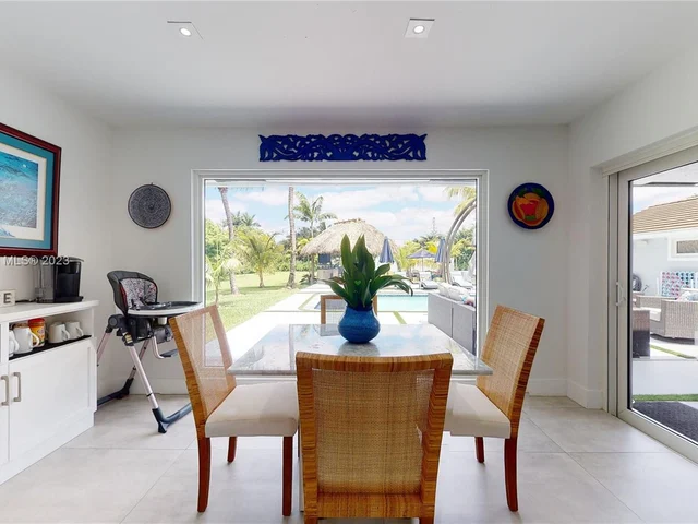 11005 SW 95th St, Miami FL 33176