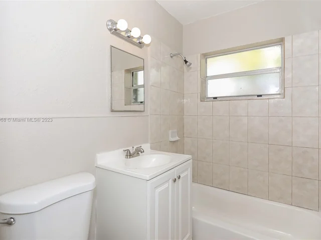 3851 NW 172nd Ter # 1, Miami Gardens FL 33055