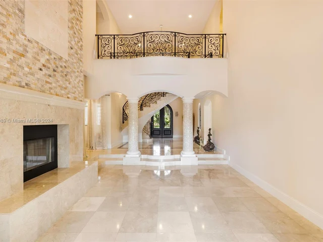 8860 SW 112th St, Miami FL 33176