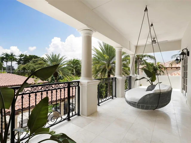 8860 SW 112th St, Miami FL 33176