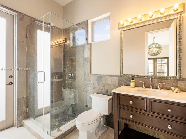 8860 SW 112th St, Miami FL 33176