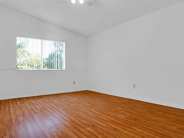 261 SW 192nd Ter, Pembroke Pines FL 33029