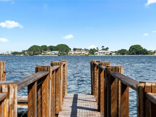 1801 Cleveland Rd, Miami Beach FL 33141