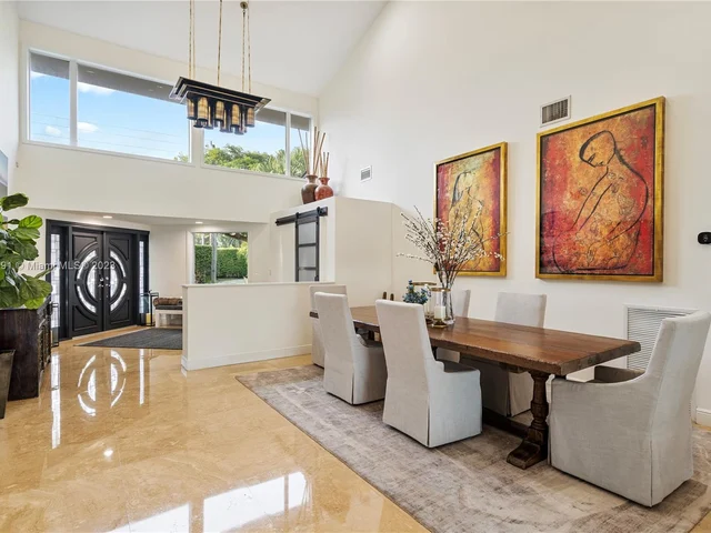 1801 Cleveland Rd, Miami Beach FL 33141