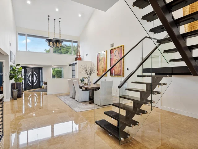 1801 Cleveland Rd, Miami Beach FL 33141