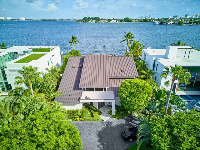 1801 Cleveland Rd, Miami Beach FL 33141