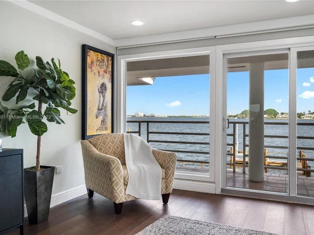 1801 Cleveland Rd, Miami Beach FL 33141